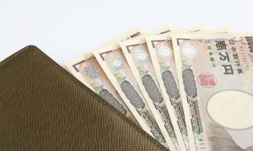 買取成立の際は、その場で現金でお渡し致します